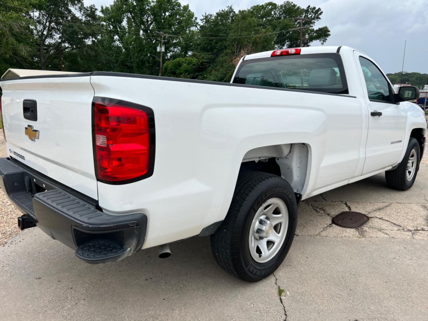 2015 White /Gray Chevrolet Silverado 1500 (1GCNCPEC9FZ) with an 5.3L V8 engine, Automatic transmission, located at 4520 Airline Hwy, Baton Rouge, LA, 70805, (225) 357-1497, 30.509325, -91.145432 - 2015 Chevy Silverado 1500 Reg Cab 8Ft Bed ****One Owner & No Accidents**** 5.3 V8 Gas, 88K Miles, Power Locks , Cold A/C, Tow Pkg. FOR INFO PLEASE CONTACT JEFF AT 225 357-1497 CHECK OUT OUR A+ RATING WITH THE BETTER BUSINESS BUREAU WE HAVE BEEN A FAMILY OWNED AND OPERATED BUSINESS AT THE SAME LOCA - Photo#5